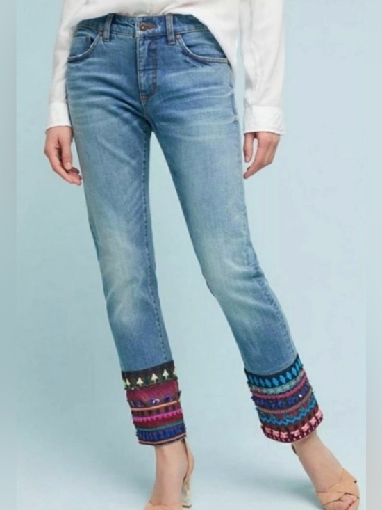 Pilcro Denim - Pilcro by Anthropologie Slim Straight Embellished Cuff Jeans Size 28